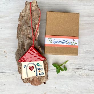 Csomagol-lak – ajándék házikó díszdobozban