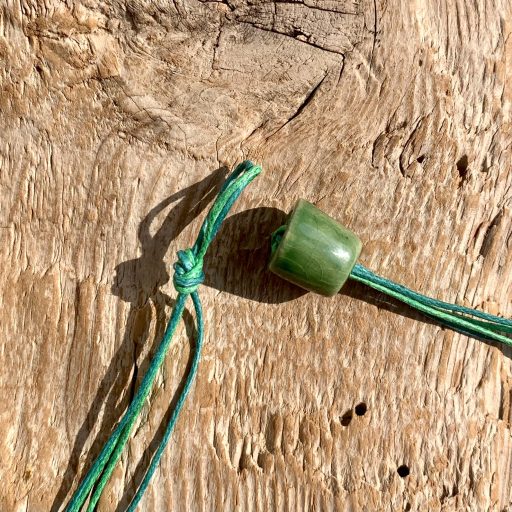 Súgó-búgó nyaklánc