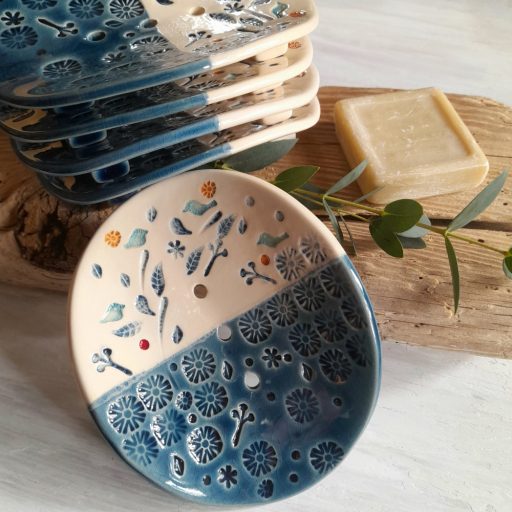 Dewy SPRING SOAP dish