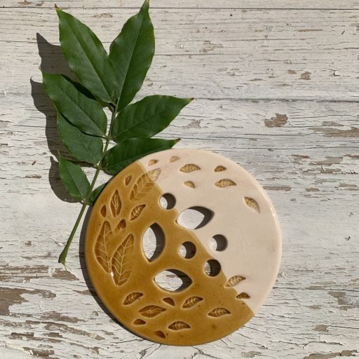 golden garden flower frog