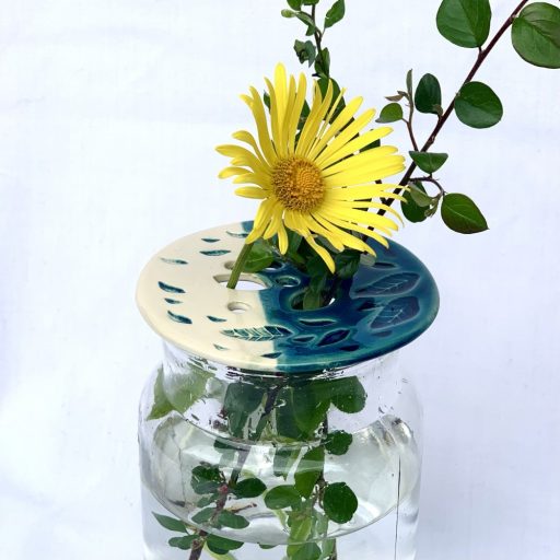 golden garden flower frog