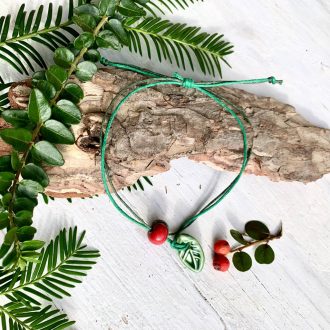 Magyal karácsonyi karkötő